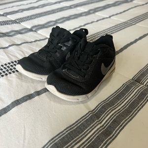 Toddler 9 Nike runners